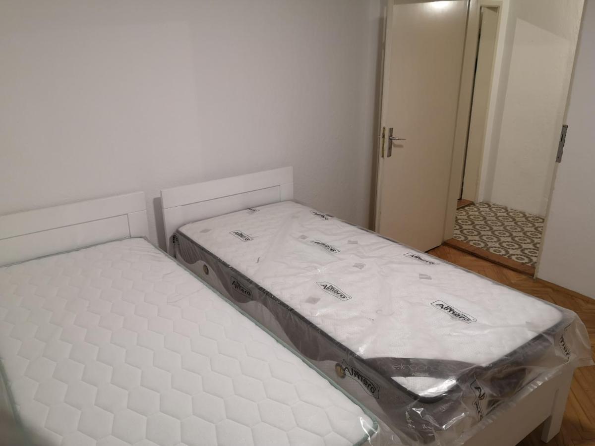 فندق White Night سكوبجي المظهر الخارجي الصورة