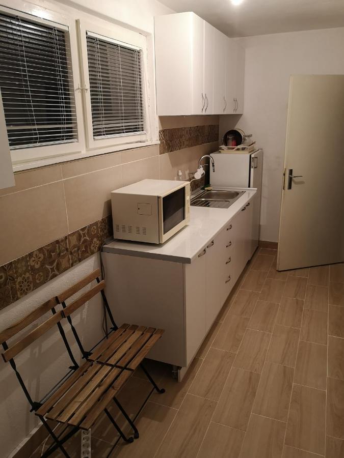 فندق White Night سكوبجي المظهر الخارجي الصورة